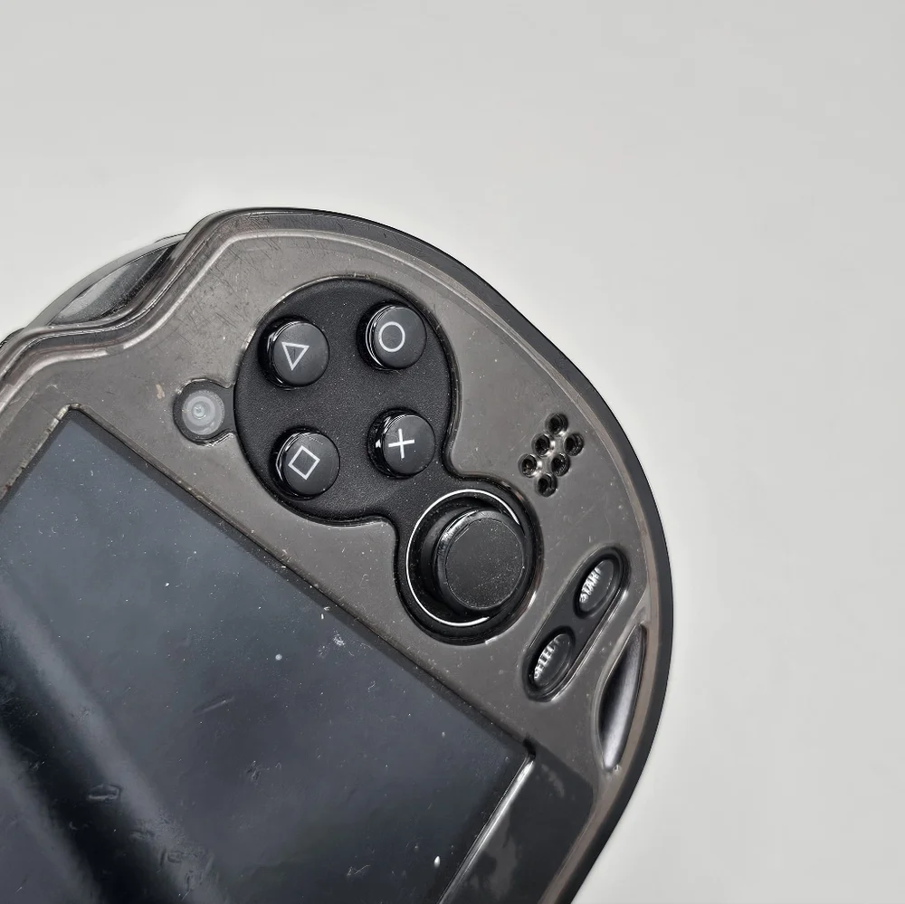 Sony Ps Vita PCH-1000 Black Crystal Model Charger Case Six Games SD 64g 4g Works